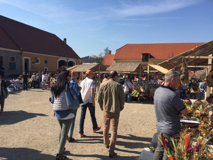 trwa-kiermasz-wielkanocny-w-omnicy-foto-68077