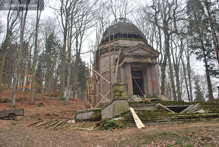 rozpocza-sie-remont-dachu-kaplicy-w-maciejowej-foto-68131