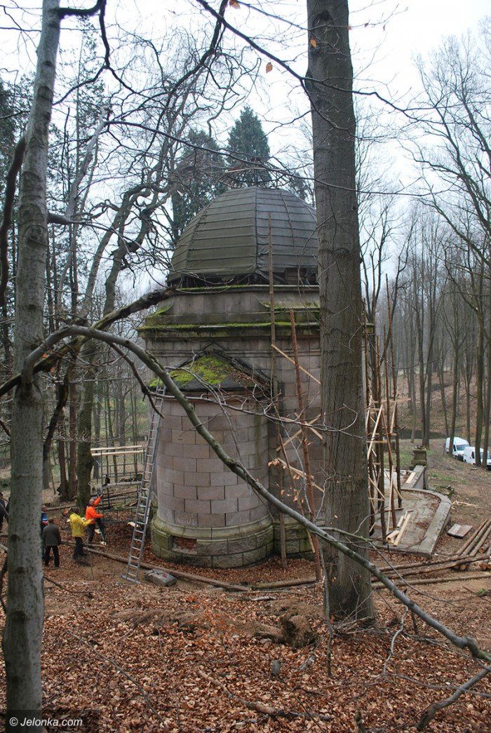 rozpocza-sie-remont-dachu-kaplicy-w-maciejowej-foto-68131