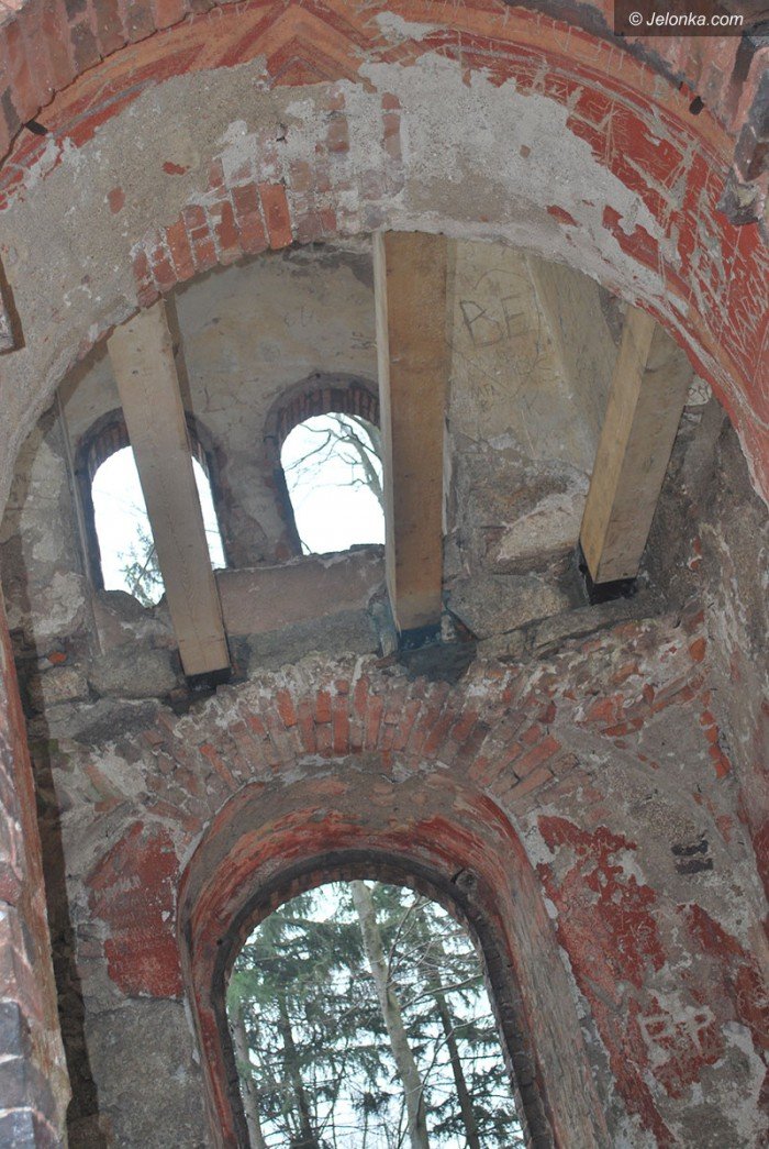rozpocza-sie-remont-dachu-kaplicy-w-maciejowej-foto-68131