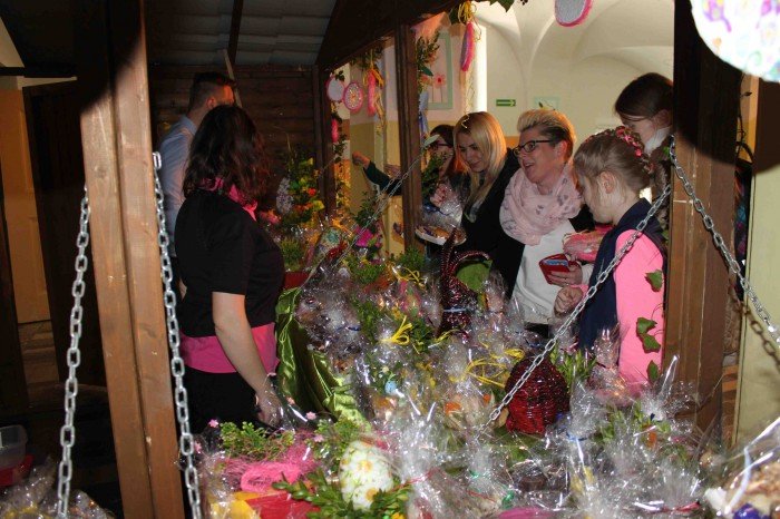 kiermasz-wielkanocny-w-dwojce-foto-68161