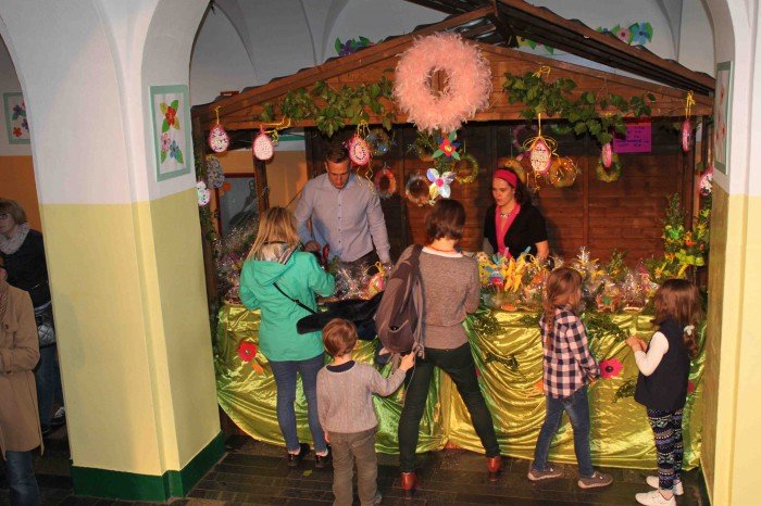 kiermasz-wielkanocny-w-dwojce-foto-68161