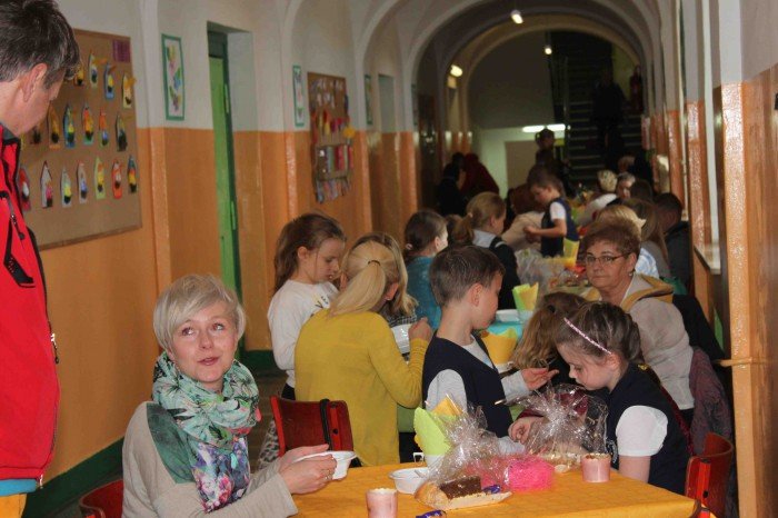 kiermasz-wielkanocny-w-dwojce-foto-68161