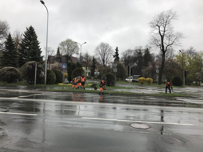 w-miescie-trwaja-porzadki-po-zimie-foto-68170