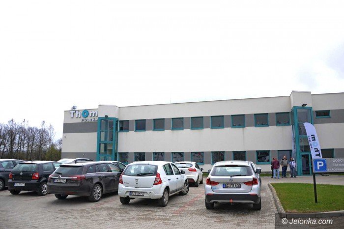 firma-thom-z-wasna-siedziba-w-radomierzu-foto-68190