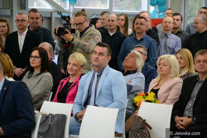 firma-thom-z-wasna-siedziba-w-radomierzu-foto-68190