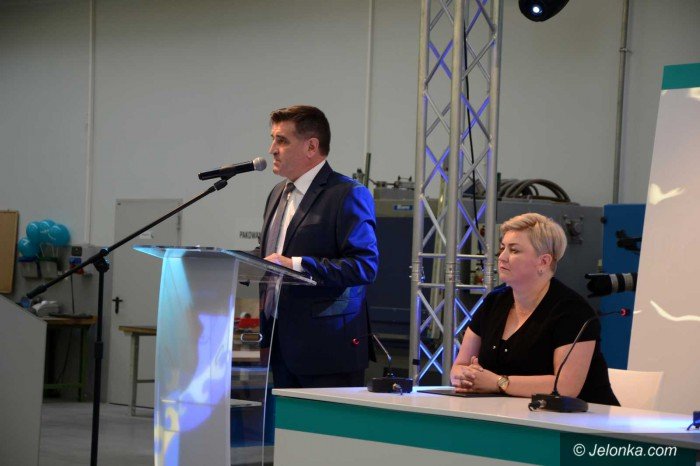 firma-thom-z-wasna-siedziba-w-radomierzu-foto-68190