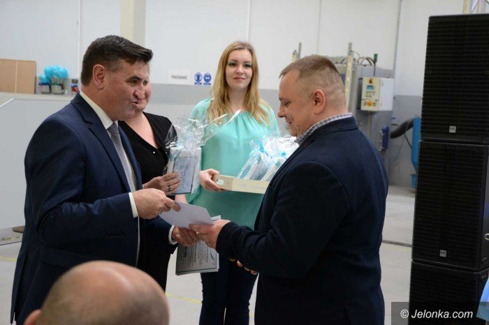 firma-thom-z-wasna-siedziba-w-radomierzu-foto-68190