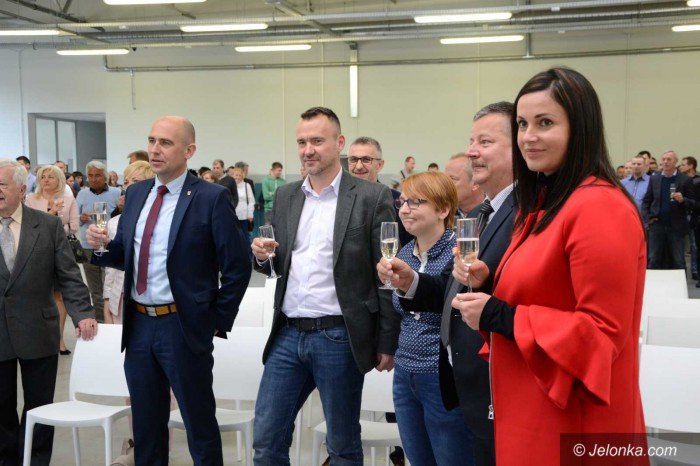 firma-thom-z-wasna-siedziba-w-radomierzu-foto-68190