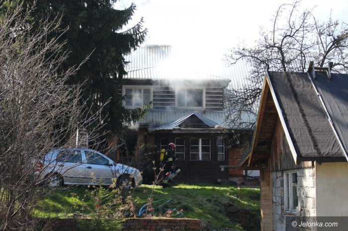 pozar-budynku-mieszkalnego-w-karpaczu-foto-68214