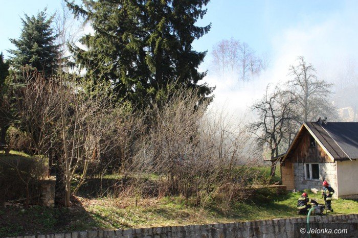 pozar-budynku-mieszkalnego-w-karpaczu-foto-68214