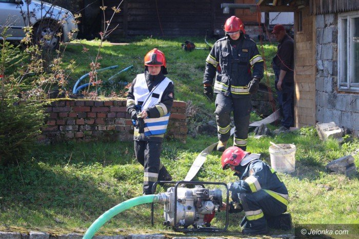 pozar-budynku-mieszkalnego-w-karpaczu-foto-68214