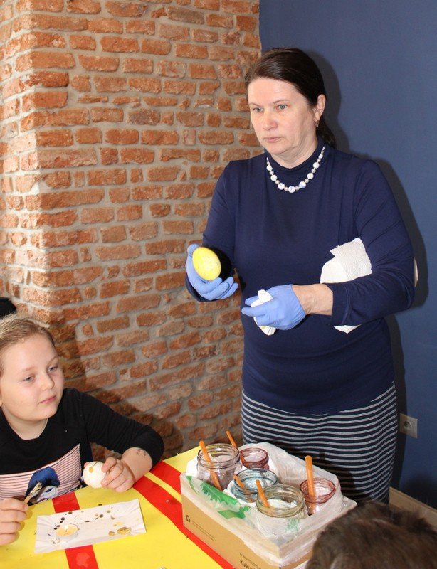 pisanki-na-goraco-czyli-dzieciece-spotkanie-z-tradycja-foto-68220