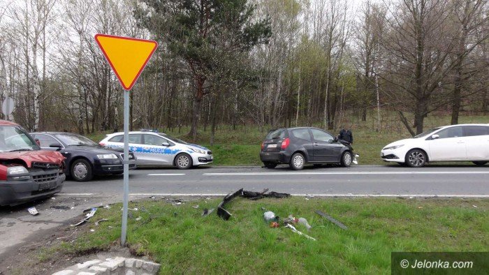 karambol-na-sudeckiej-z-udziaem-pieciu-aut-foto-68264
