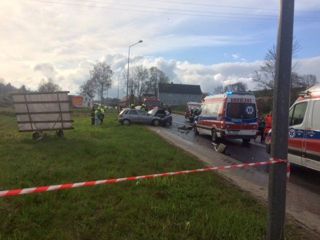 zderzenie-trzech-aut-w-kaczorowie-sa-ranni-foto-68306