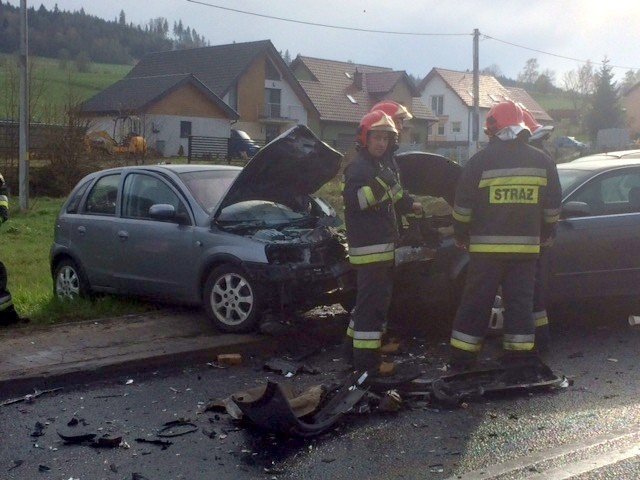 zderzenie-trzech-aut-w-kaczorowie-sa-ranni-foto-68306
