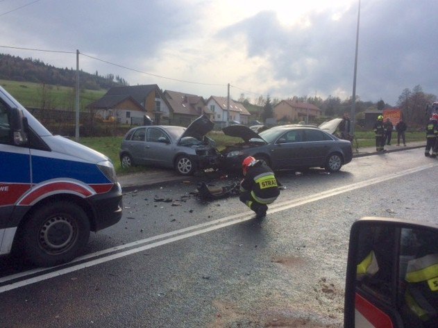 zderzenie-trzech-aut-w-kaczorowie-sa-ranni-foto-68306