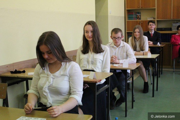 gimnazjalisci-rozpoczeli-egzaminy-foto-68335