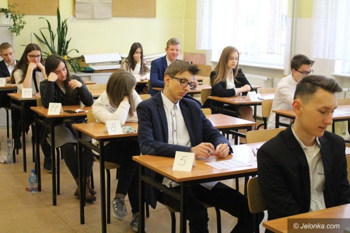 gimnazjalisci-rozpoczeli-egzaminy-foto-68335