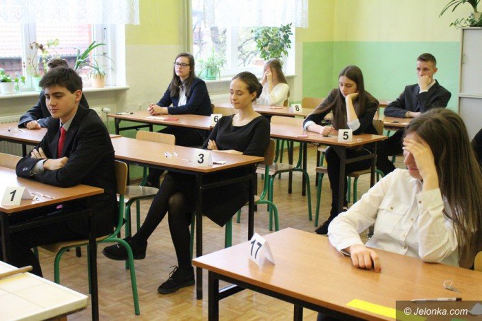 gimnazjalisci-rozpoczeli-egzaminy-foto-68335