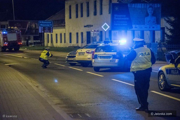 w-poscigu-ranni-policjanci-rozbite-radiowozy-aktualizacja-foto-68365