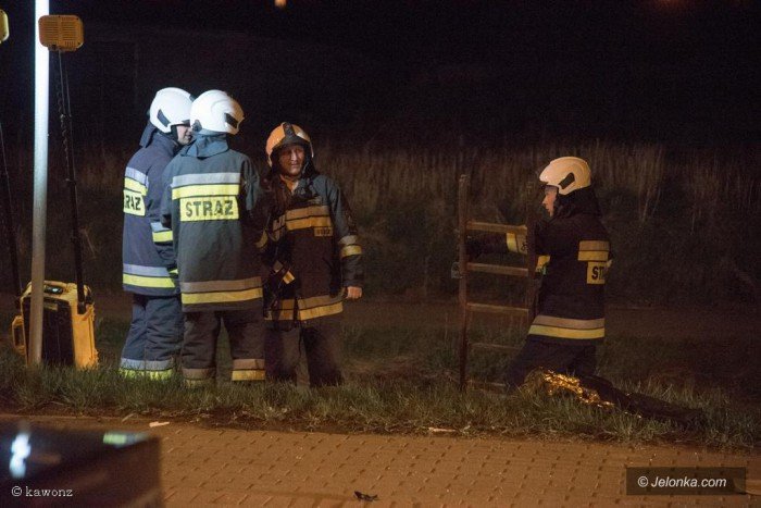w-poscigu-ranni-policjanci-rozbite-radiowozy-aktualizacja-foto-68365
