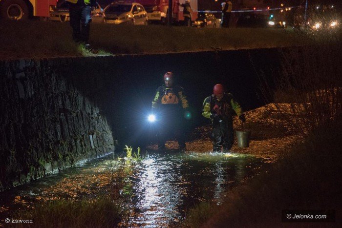 w-poscigu-ranni-policjanci-rozbite-radiowozy-aktualizacja-foto-68365