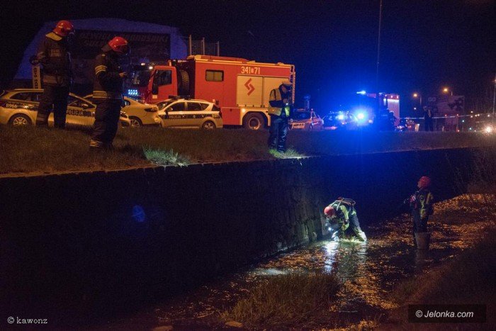 w-poscigu-ranni-policjanci-rozbite-radiowozy-aktualizacja-foto-68365