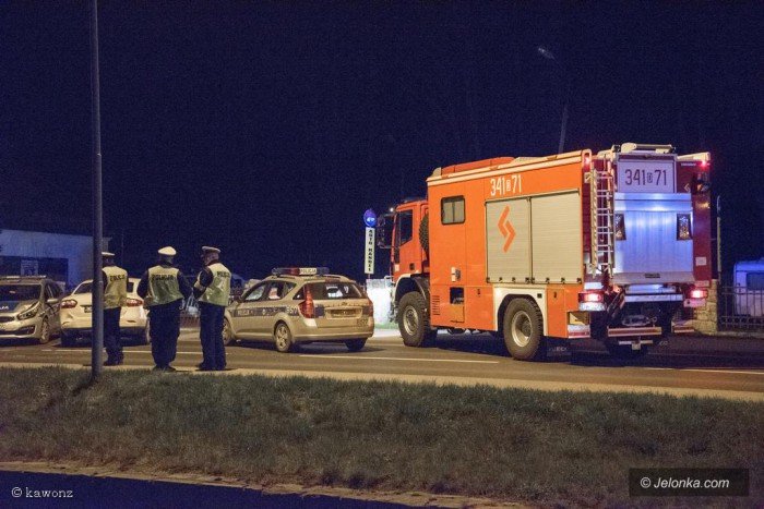 w-poscigu-ranni-policjanci-rozbite-radiowozy-aktualizacja-foto-68365