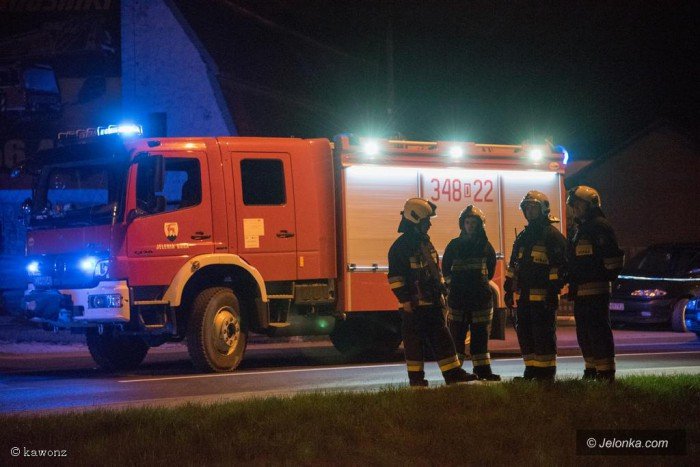 w-poscigu-ranni-policjanci-rozbite-radiowozy-aktualizacja-foto-68365