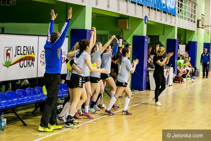 tylko-cud-moze-dac-im-awans-foto-68406