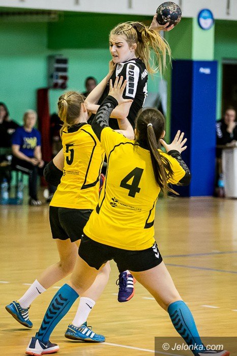tylko-cud-moze-dac-im-awans-foto-68406