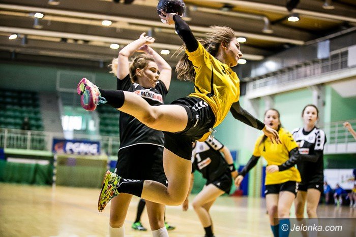 tylko-cud-moze-dac-im-awans-foto-68406