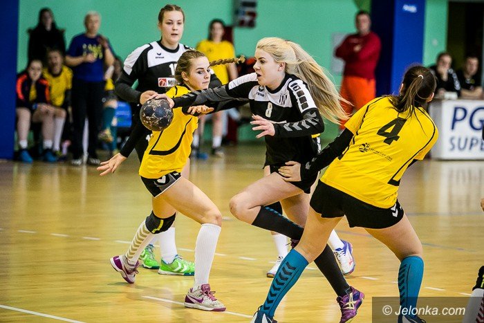 tylko-cud-moze-dac-im-awans-foto-68406