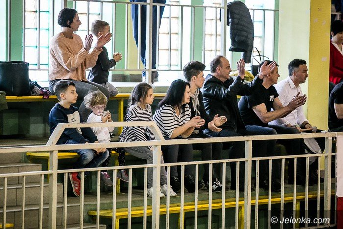tylko-cud-moze-dac-im-awans-foto-68406