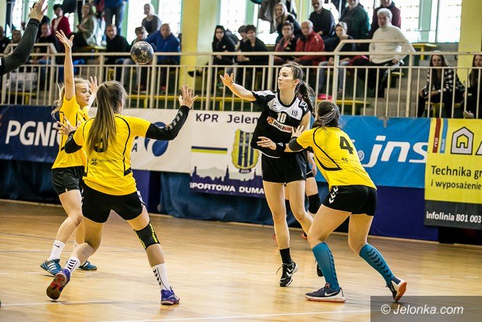 tylko-cud-moze-dac-im-awans-foto-68406