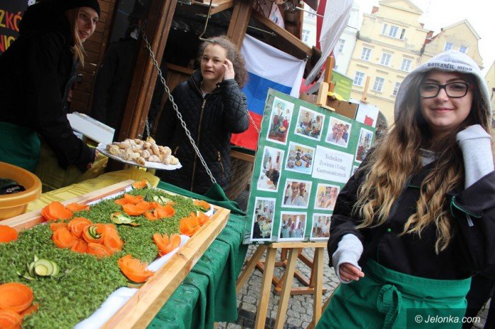 szkoy-srednie-opanoway-rynek-foto-68471