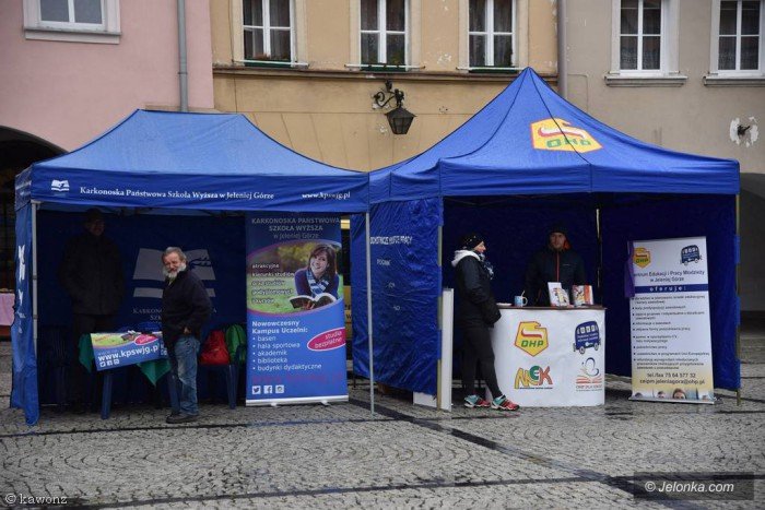 szkoy-srednie-opanoway-rynek-foto-68471