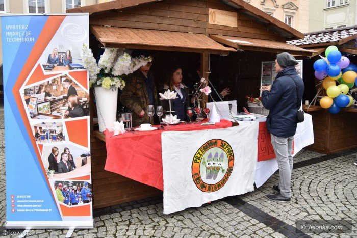 szkoy-srednie-opanoway-rynek-foto-68471