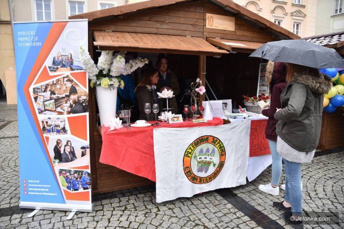 szkoy-srednie-opanoway-rynek-foto-68471