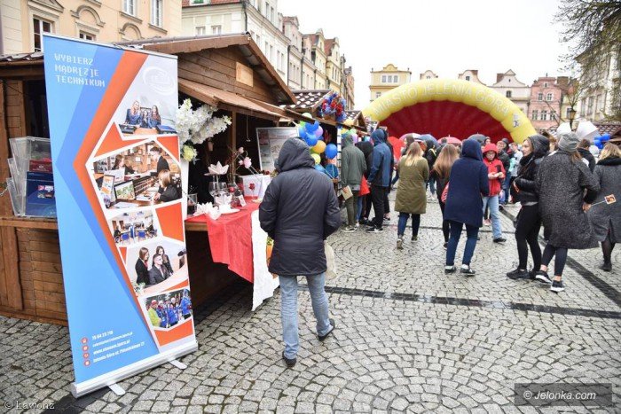 szkoy-srednie-opanoway-rynek-foto-68471