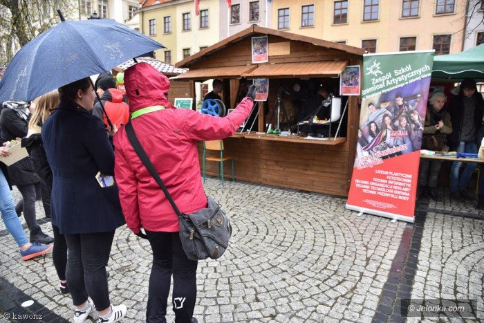 szkoy-srednie-opanoway-rynek-foto-68471