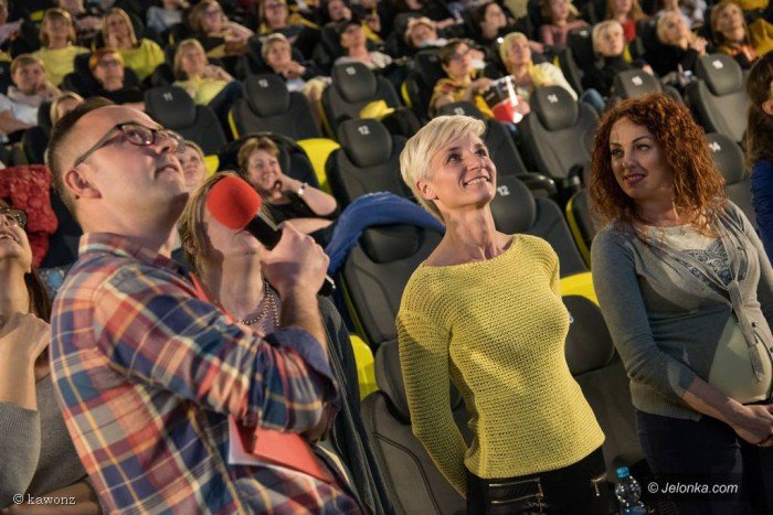 kino-kobiet-wiele-sie-dziao-foto-68474