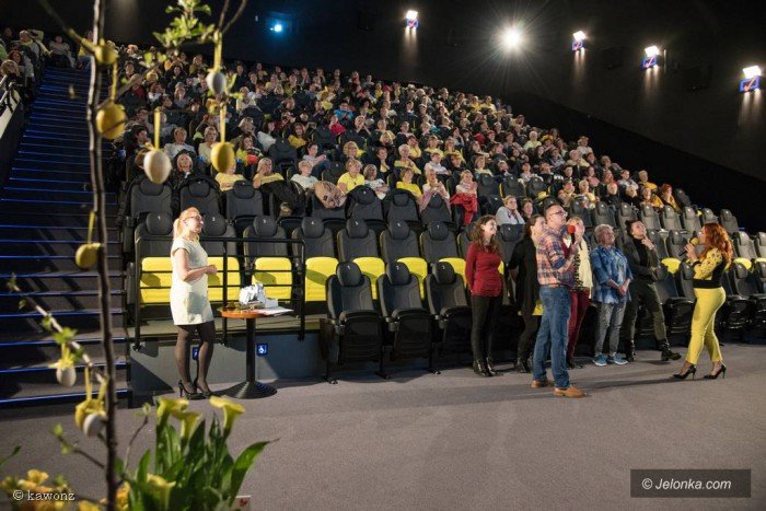 kino-kobiet-wiele-sie-dziao-foto-68474