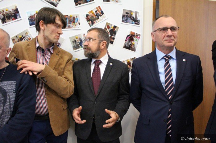 dom-samopomocy-poswiecony-przez-biskupa-foto-68488