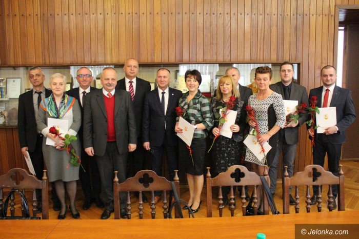 jedni-przychodza-inni-odchodza-uroczyscie-foto-68504