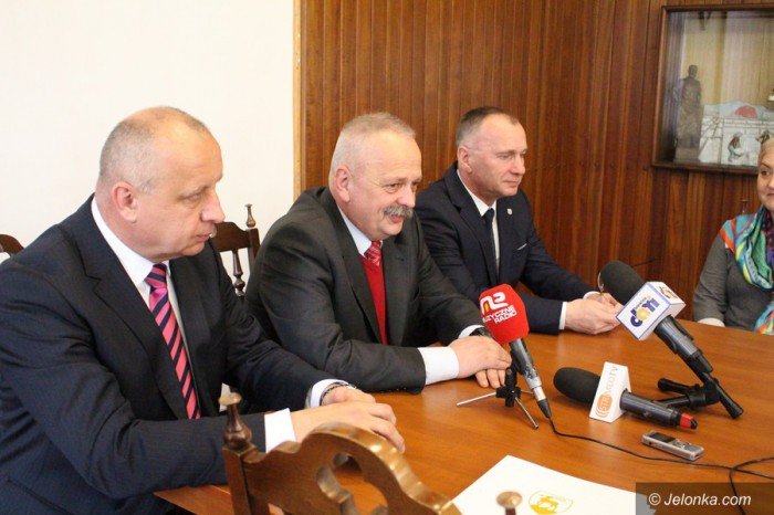 jedni-przychodza-inni-odchodza-uroczyscie-foto-68504