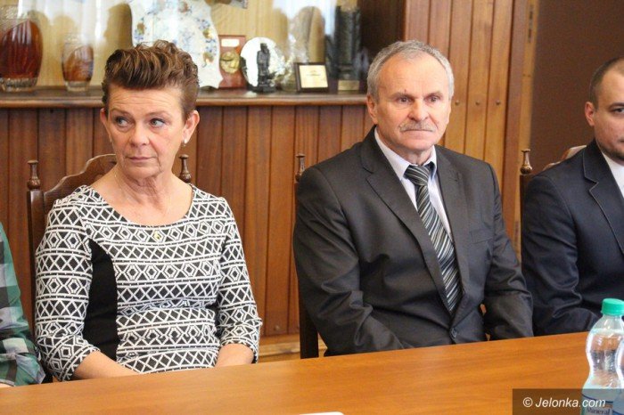 jedni-przychodza-inni-odchodza-uroczyscie-foto-68504