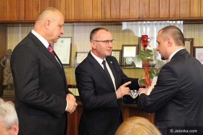 jedni-przychodza-inni-odchodza-uroczyscie-foto-68504