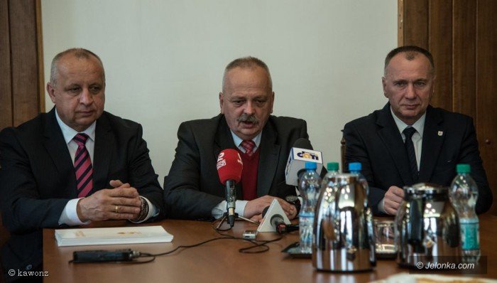 jedni-przychodza-inni-odchodza-uroczyscie-foto-68504